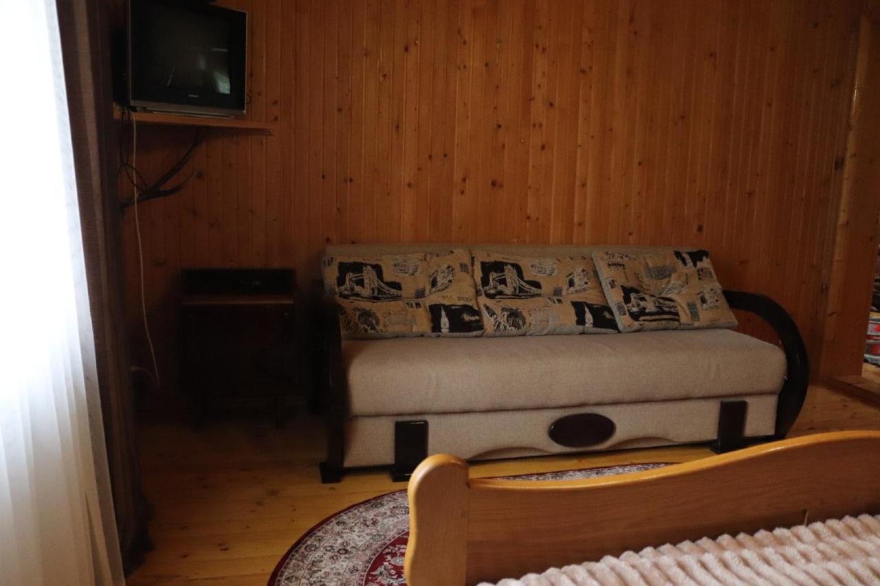 Садыба Полыцька Villa Guta Ngoại thất bức ảnh