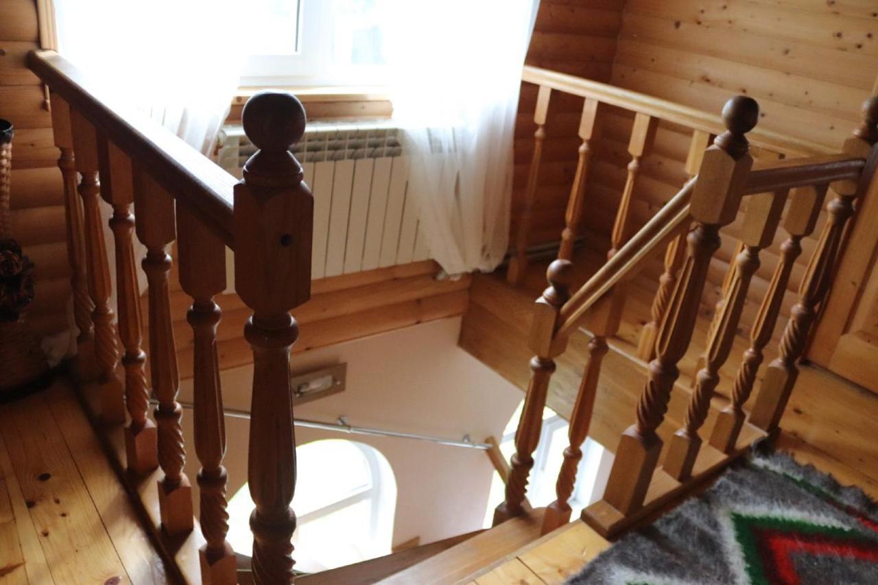 Садыба Полыцька Villa Guta Ngoại thất bức ảnh